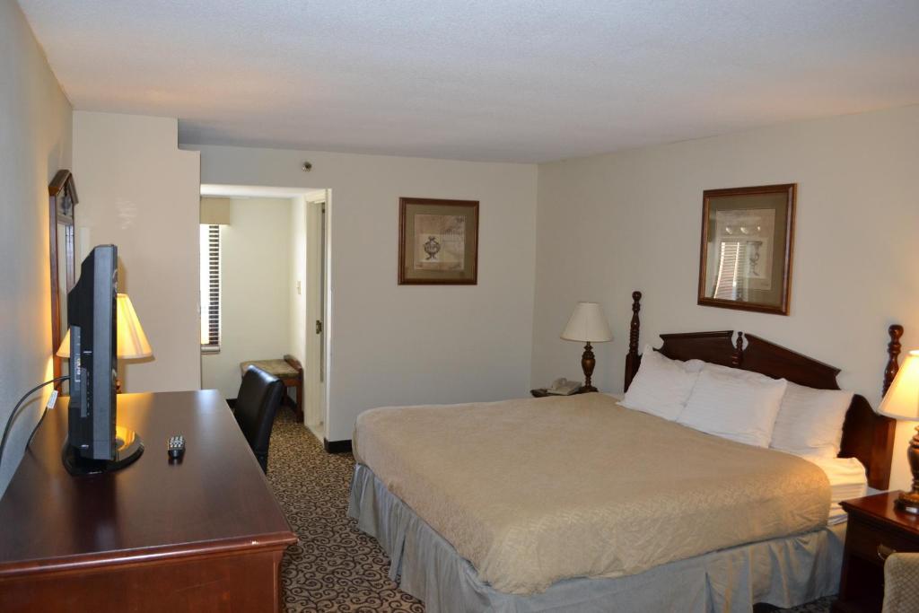 The Greenwood Hotel بولينغ غرين الغرفة الصورة